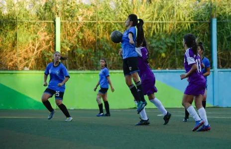 Football Lebanon - فوز الزوق على SAS و يونايتد على سبورتينغ في دوري السيدات