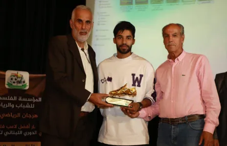 Football Lebanon - حمزة حسين أفضل لاعب فلسطيني في الدوري اللبناني