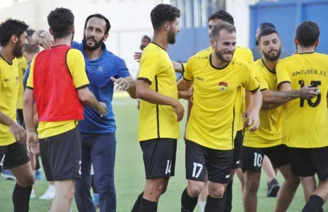Football Lebanon - بنت جبيل يشارك الراسينغ الصدارة وشباب بعلبك يحقق فوزه الاول في الدرجة الثانية