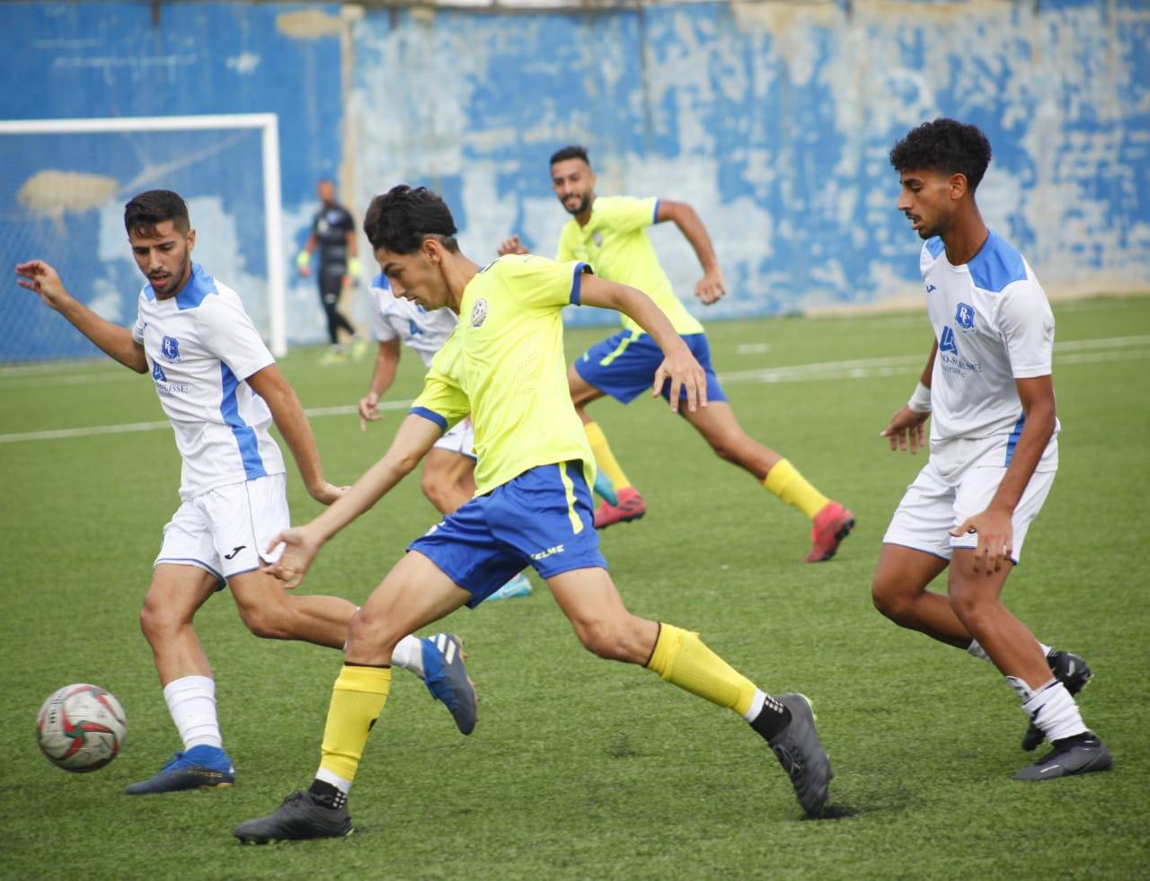 Football Lebanon - فوز سهل للراسينغ على شباب البرج