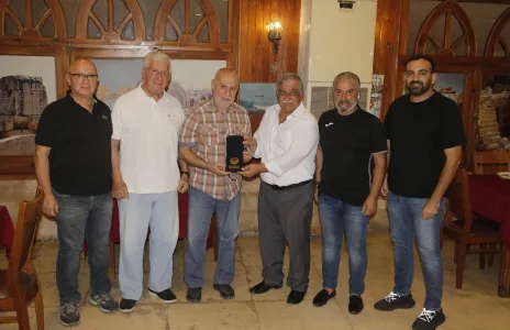 Football Lebanon - جهاد الشحف يلبي دعوة التضامن صور