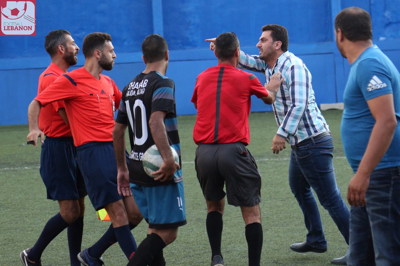 Football Lebanon - الاعتداء على الحكام في مباراة الحكمة ومجدل عنجر