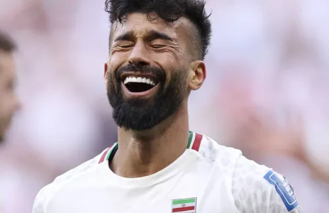 Football Lebanon - الوقت الضائع يتحالف مع إيران في مواجهة ويلز