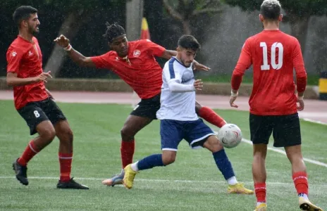 Football Lebanon - تعادل بين طرابلس والأخاء