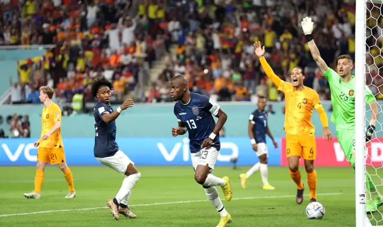 Football Lebanon - إكوادور تفرض التعادل على هولندا ورقم تاريخي لفالنسيا