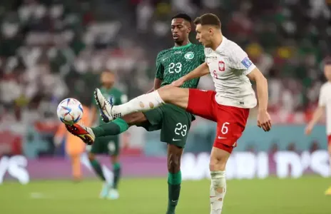 Football Lebanon - ثنائية بولندية توقف الاحتفالات السعودية