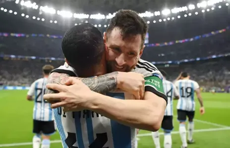 Football Lebanon - ميسي ينعش آمال الأرجنتين في كأس العالم ويقودها للفوز على المكسيك