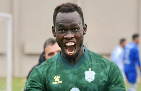 Football Lebanon - الأنصار في الصدارة بعد فوزه على الحكمة