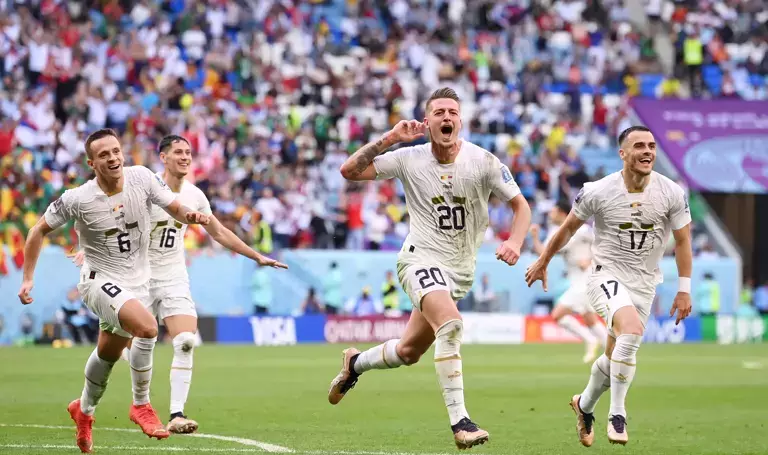 Football Lebanon - الكاميرون وصربيا يصنعان التاريخ في كأس العالم بتعادل مثير