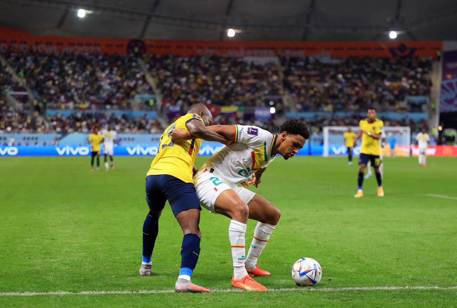 Football Lebanon - السنغال ترافق هولندا إلى دور الستة عشر بالفوز على الإكوادور