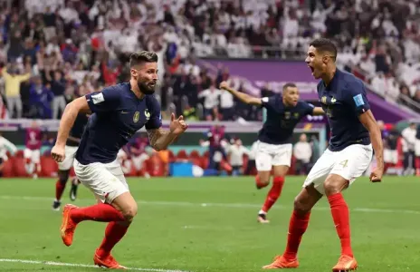 Football Lebanon - رأسية جيرو تصعد بفرنسا إلى نصف النهائي على حساب إنجلترا