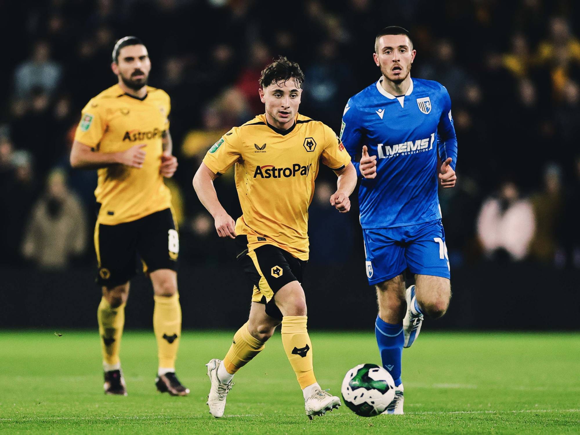 Football Lebanon - ليستر ونيوكاسل وولفرهامتون وساوثمبتون إلى ربع النهائي