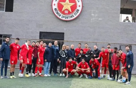 Football Lebanon - النجمة يكرم الطفل اياد حطيط
