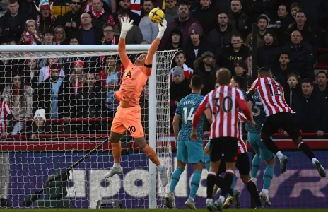 Football Lebanon - توتنهام ينجو من الخسارة أمام برنتفورد