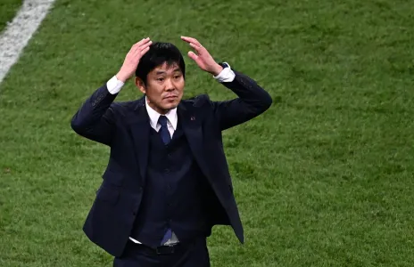 Football Lebanon - اليابان تكافئ مدربها بتمديد عقده