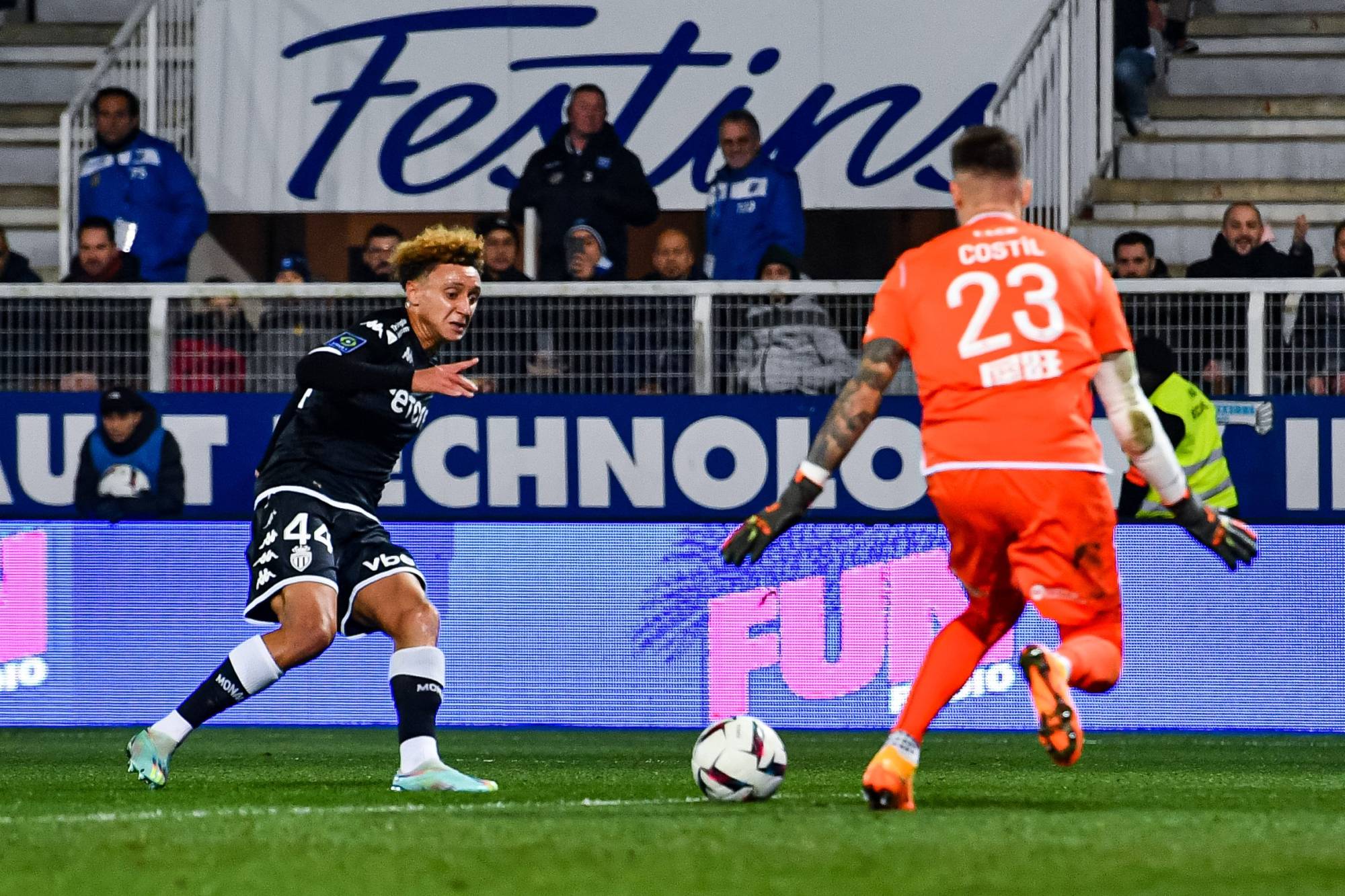 Football Lebanon - بن صغير يُنقذ موناكو وفوز ثمين لأجاكسيو