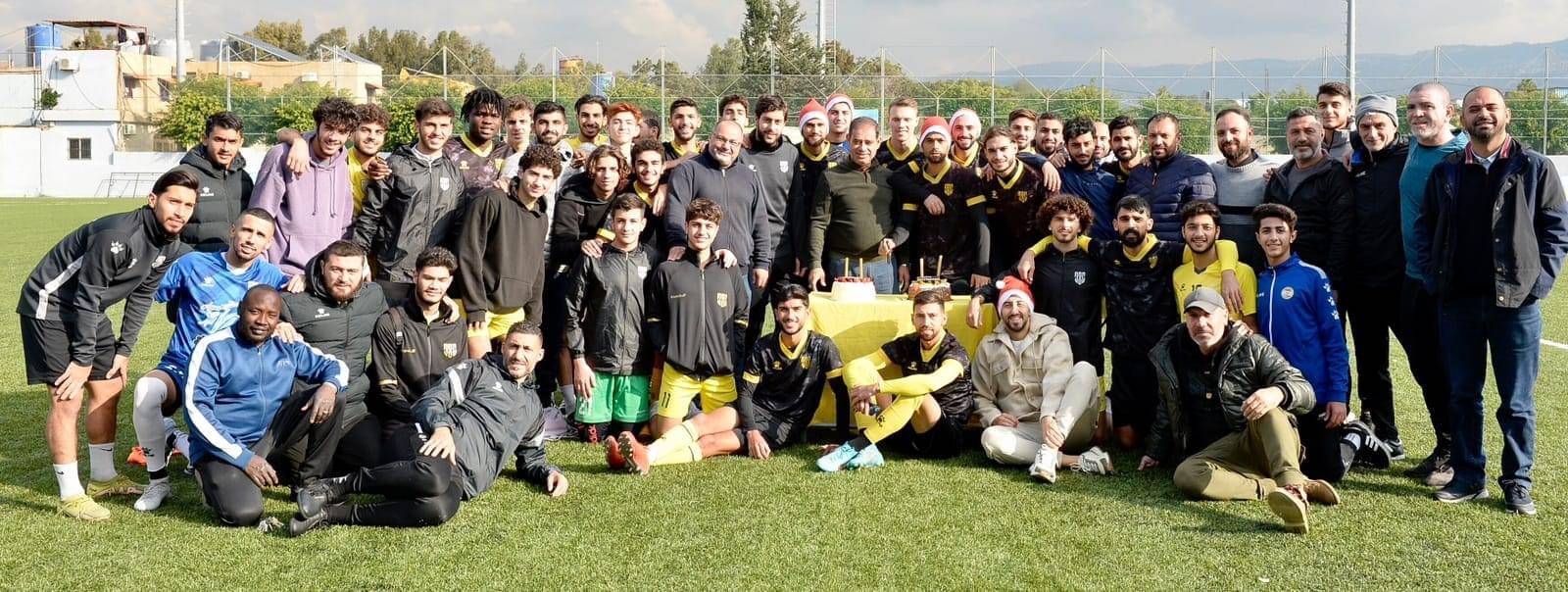 Football Lebanon - العهد يبارك لاعبي الفريق من الطوائف المسيحية بعيد الميلاد