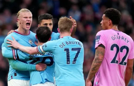 Football Lebanon - سيتي ونيوكاسل يتعثران ويتيحان لأرسنال فرصة الابتعاد