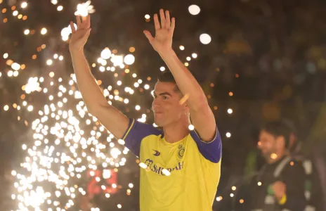 Football Lebanon - رونالدو معاقب مباراتَين في السعودية