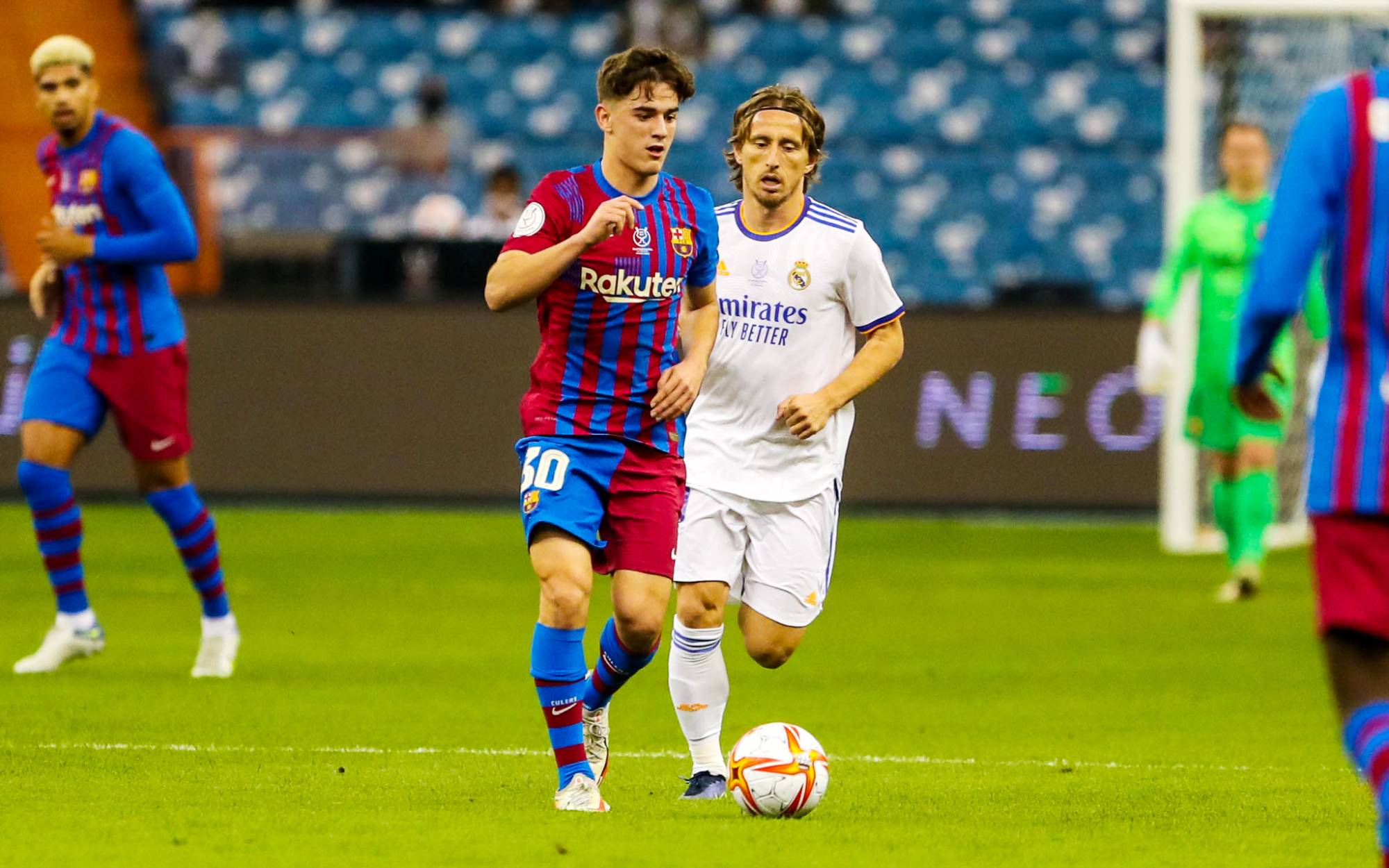 Football Lebanon - آمال بـ"كلاسيكو" في نهائي السوبر