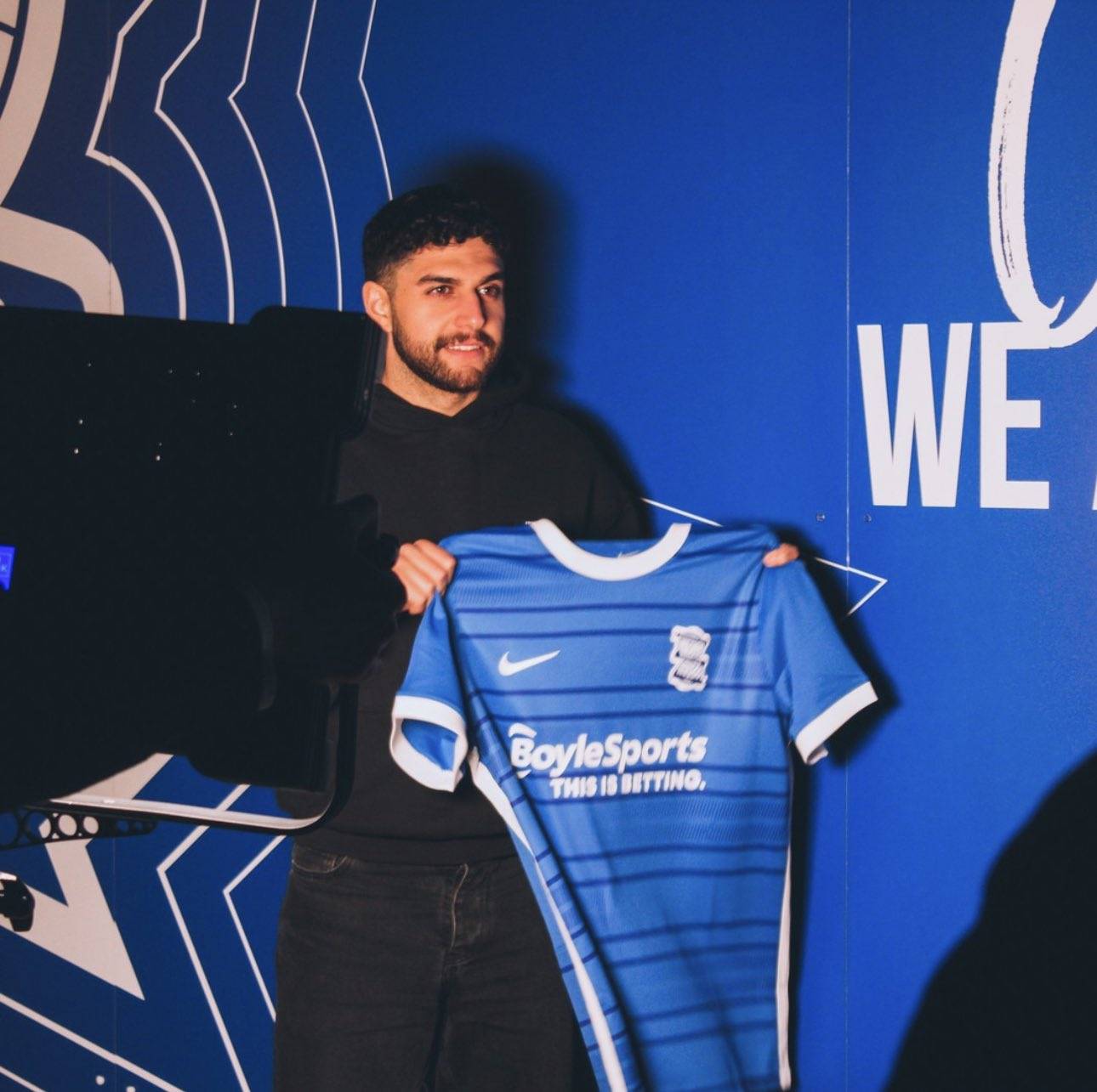 Football Lebanon - برايتون يجدد عقد خضرا وينقله إعارته الى برمنغهام