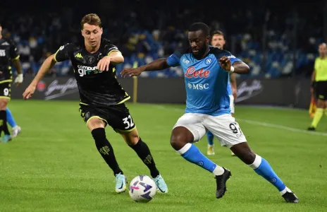 Football Lebanon - يوفنتوس يَختبر نابولي لحُلم لقب الـ"سيري أ"