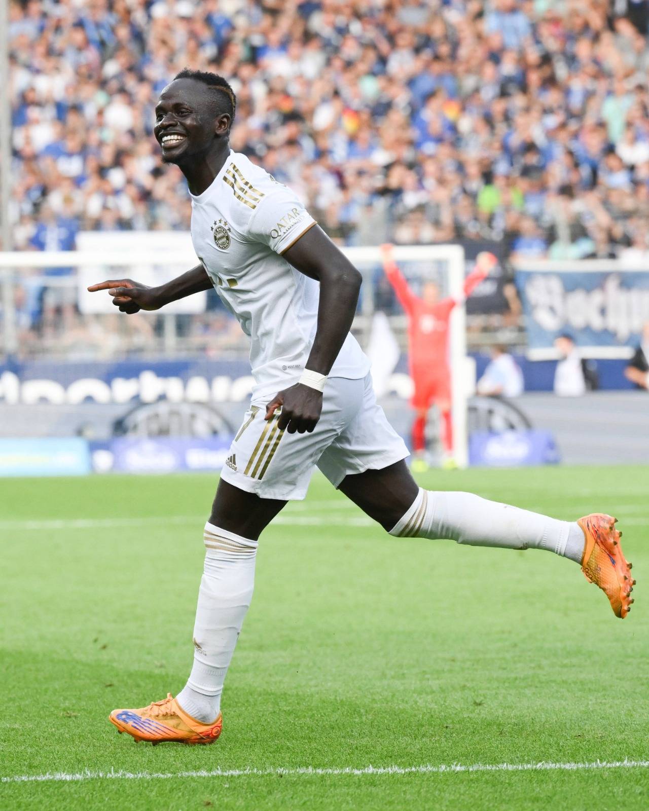 Football Lebanon - بايرن وPSG لاستعادة مانيه ومبابي وحكيمي