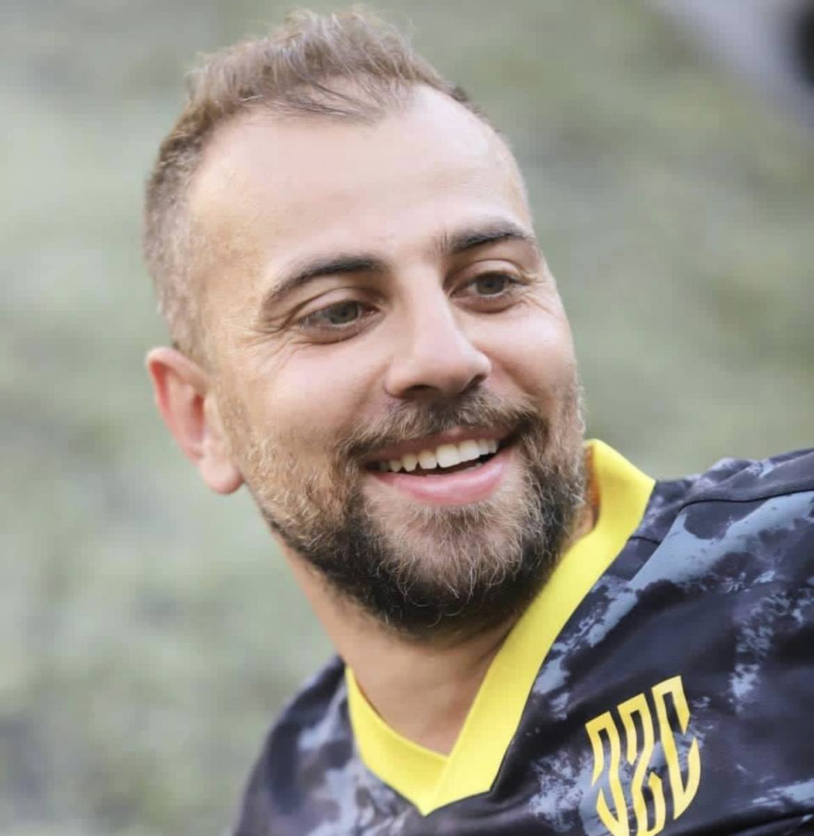 Football Lebanon - نجم فريق العهد احمد زريق يعتزل كرة القدم نهائياً