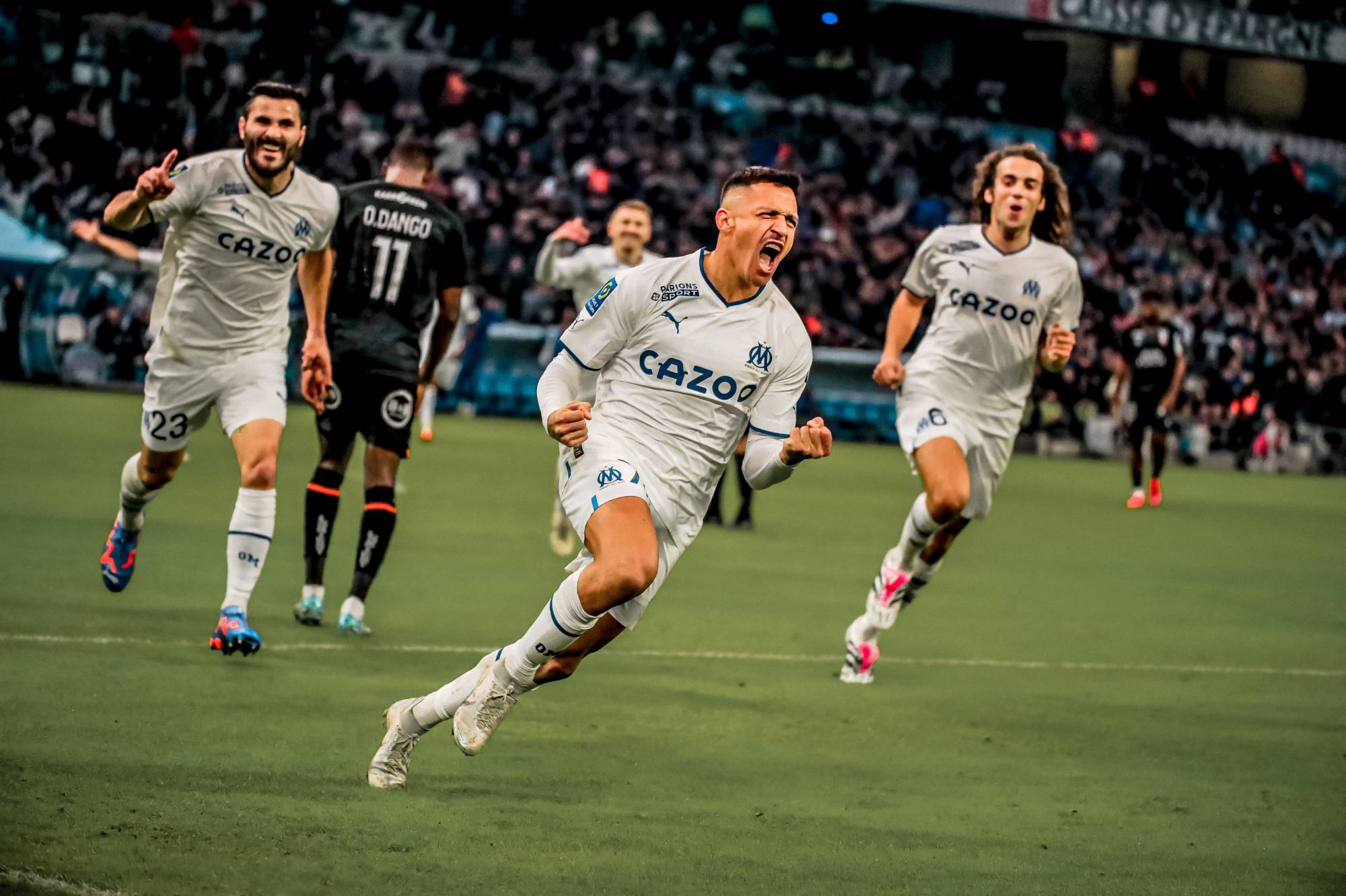 Football Lebanon - لنس ومارسيليا يطاردان سان جيرمان... وسقوط ليون