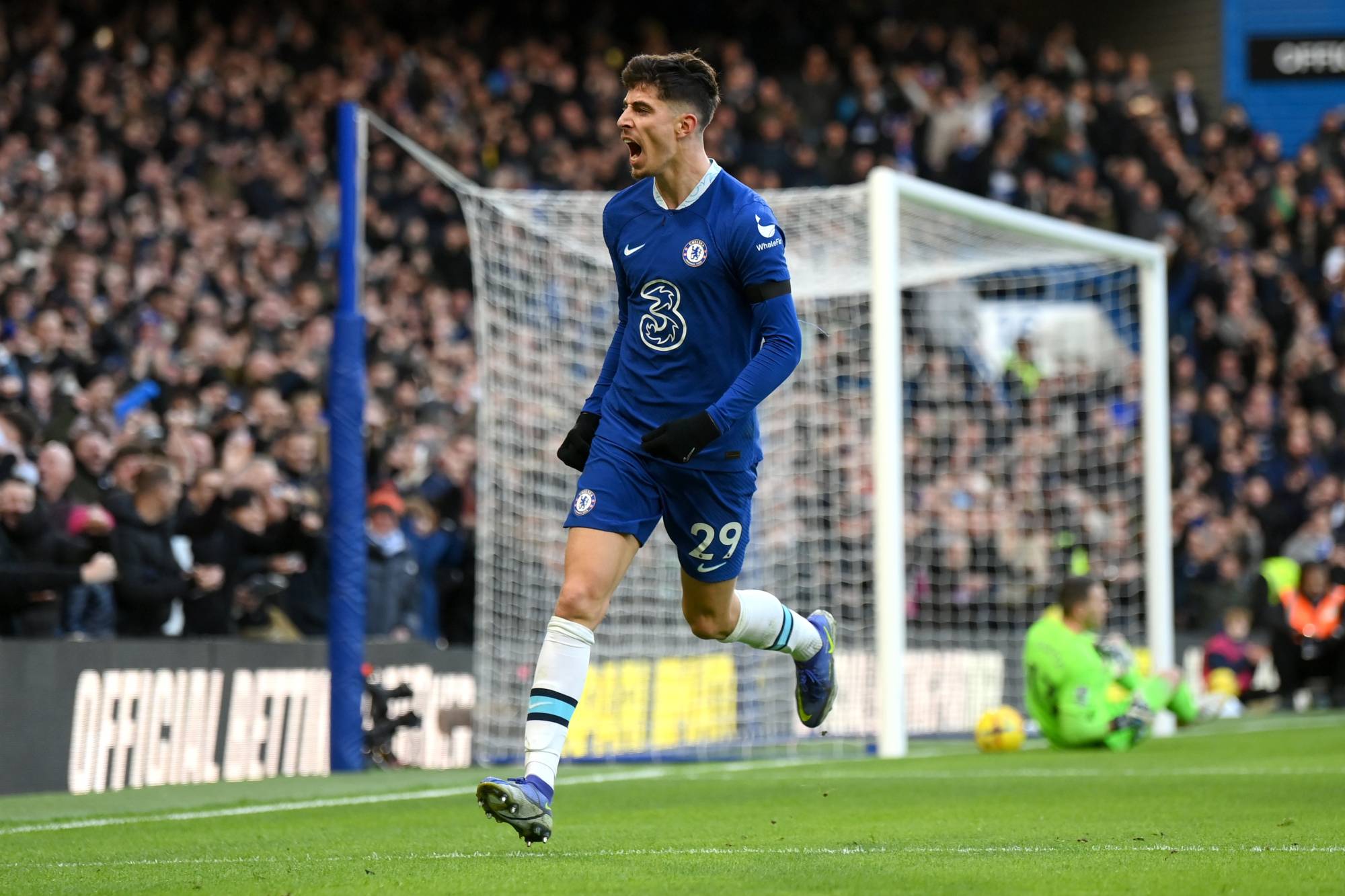 Football Lebanon - فوزان صعبان لتشلسي ونيوكاسل