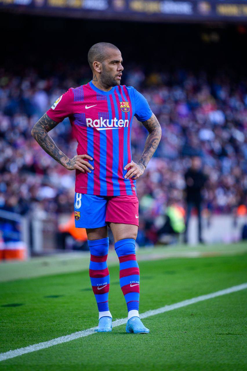 Football Lebanon - الشرطة الإسبانية تلقي القبض على داني ألفيش