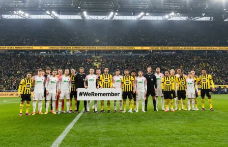 Football Lebanon - دورتموند يعاني وينتصر ويطارد فرق المقدّمة