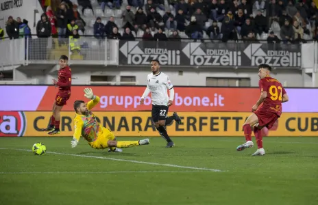 Football Lebanon - فوزان ثمينان لروما وأودينيزي