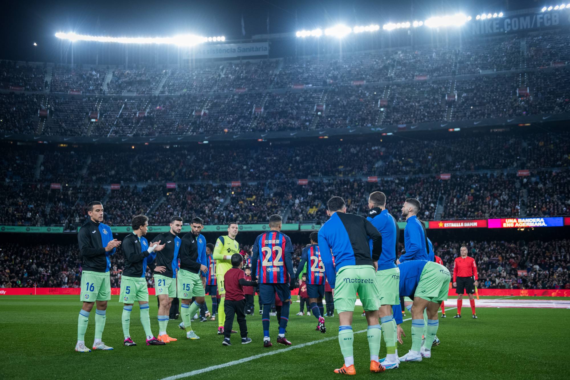 Football Lebanon - برشلونة يتجاوز خيتافي ويبتعد في الصدارة