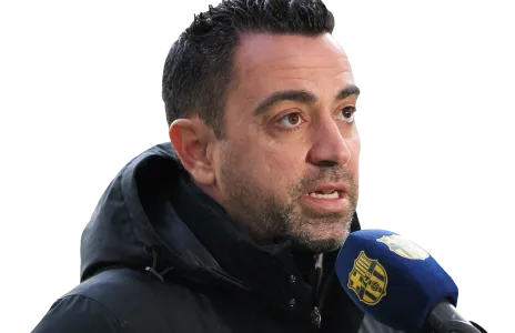 Football Lebanon - تشافي يعتذر ويُصحّح أقواله