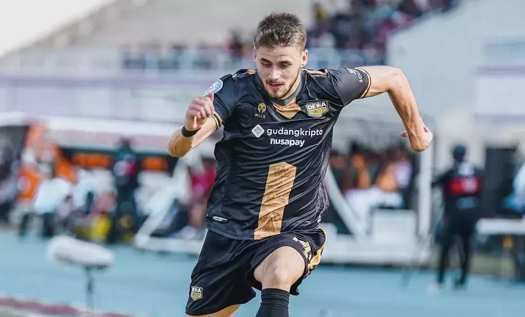 Football Lebanon - عثمان يقود فريقه للفوز في الدوري الاندونيسي