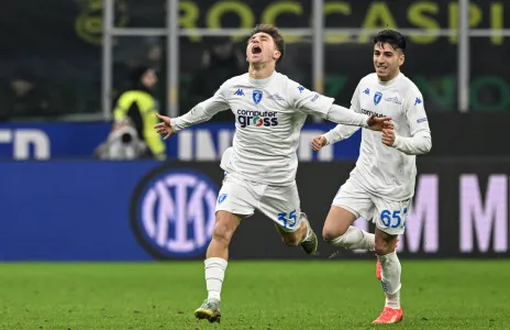 Football Lebanon - هزيمة مفاجئة لإنتر وتعثر فالنسيا