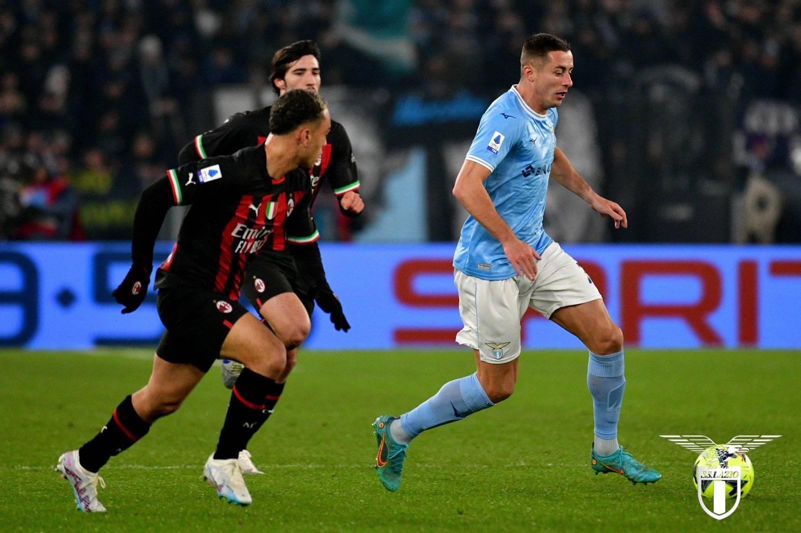 Football Lebanon - لاتسيو يدكّ مرمى ميلان برباعية