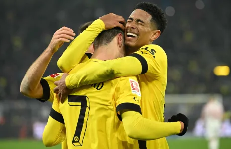 Football Lebanon - أونيون ينفرد بالوصافة... ورينا يُنقذ دورتموند مجدّداً