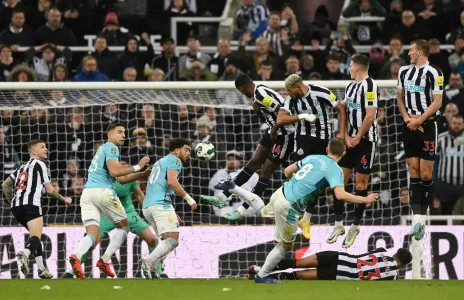 Football Lebanon - نيوكاسل إلى نهائي كأس الرابطة على حساب ساوثمبتون