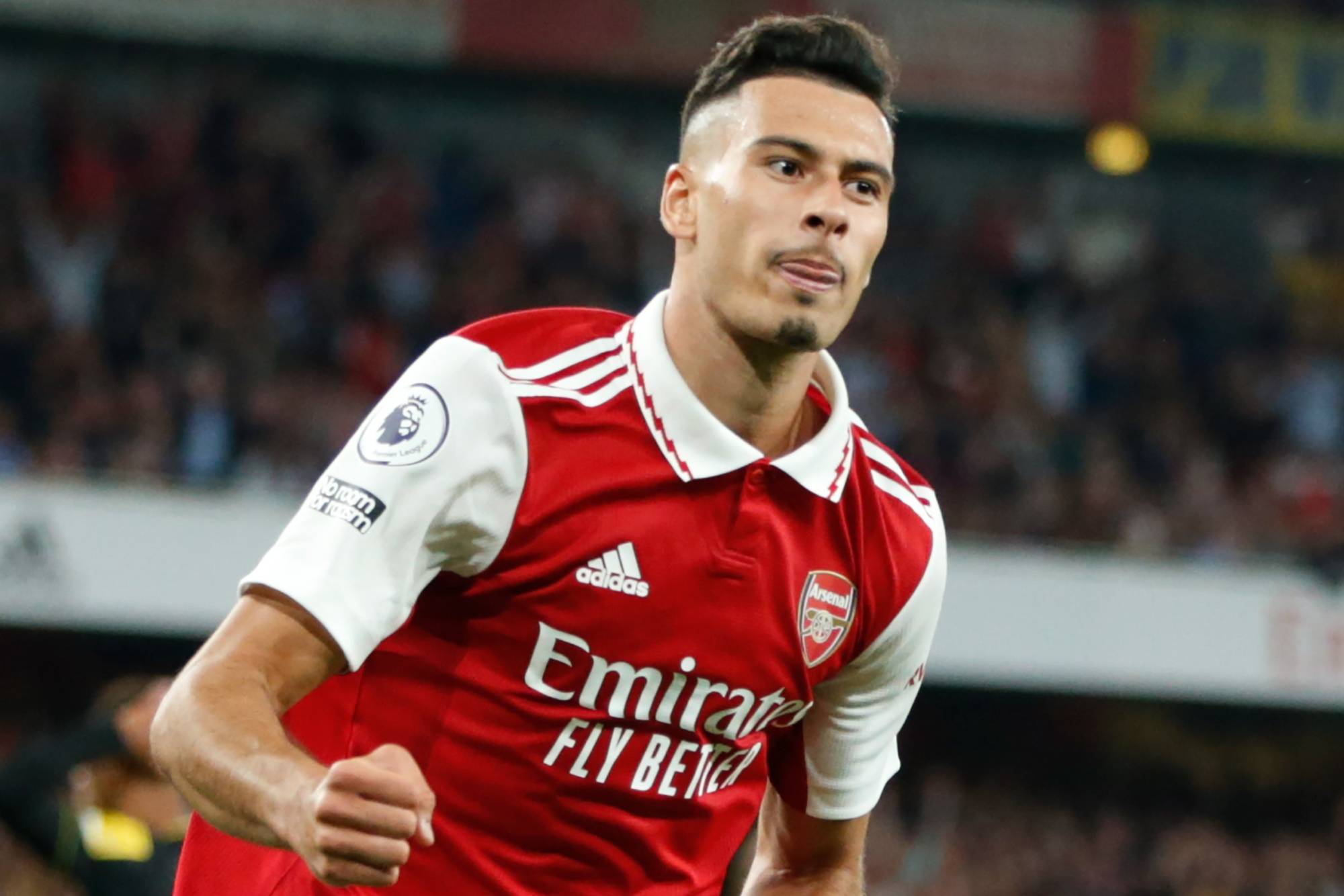 Football Lebanon - تمديد عقدَي مارتينيلي وتراب... وتعاقد فورست مع أيو