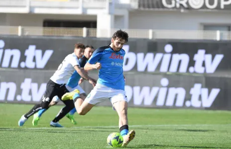 Football Lebanon - نابولي يقترب من اللقب... وروما يحلم بالوصافة