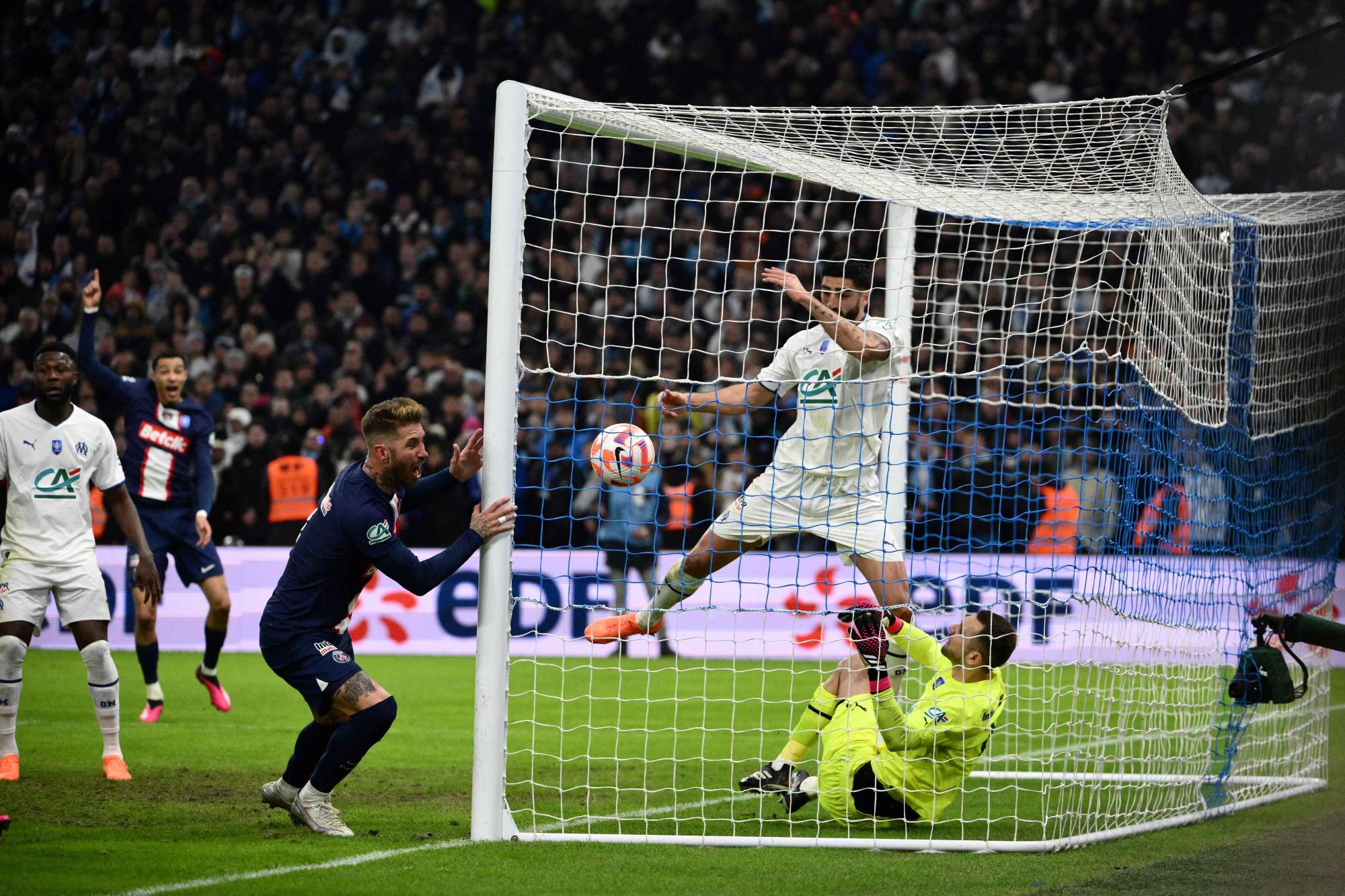 Football Lebanon - مارسيليا يفوز بـ"لو كلاسيك" ويحرم سان جيرمان من لقب الكأس
