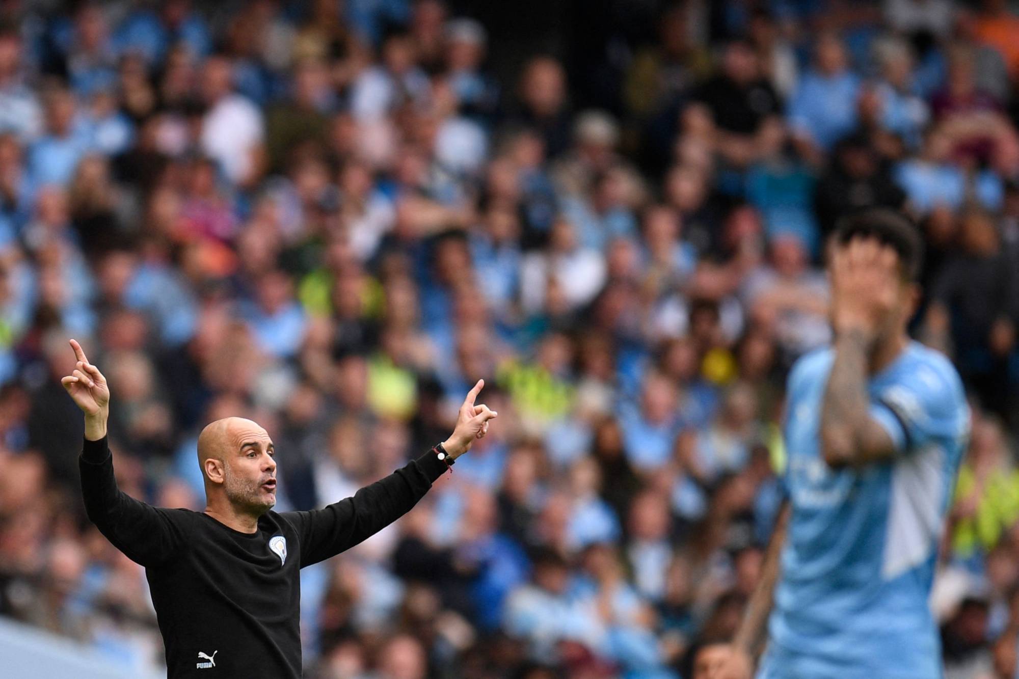 Football Lebanon - غوارديولا يعتذر من ستيفن جيرارد