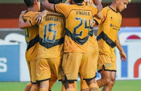 Football Lebanon - عثمان يتفوق على أيوب