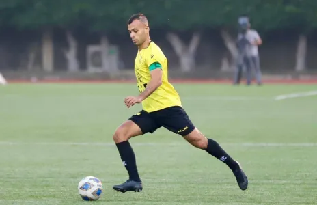 Football Lebanon - دقيق يراهن رضا على صحة ركلة الجزاء