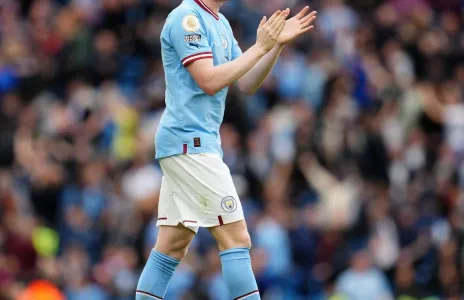 Football Lebanon - دي بروين ولابورت يغيبان عن سيتي أمام لايبزيغ