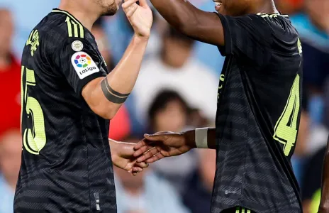 Football Lebanon - إصابتان قويتان لألابا ورودريغو تربكان ريال مدريد