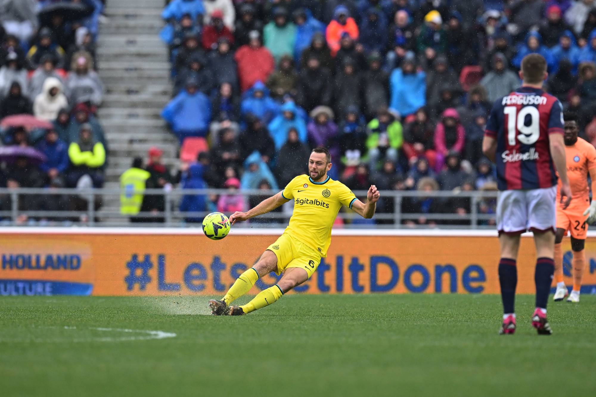 Football Lebanon - بولونيا يهدي نابولي فوزاً على إنتر