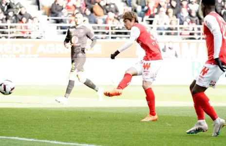 Football Lebanon - ليون وأجاكسيو يتقدّمان... وتعثر لنس